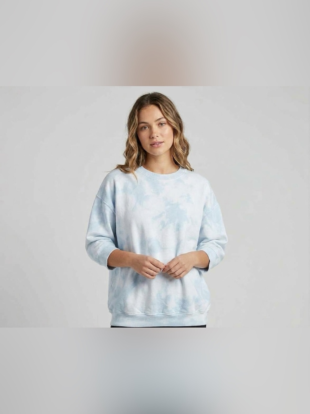 Frankies Bikinis Women's Oversized Cloud Tie Dye Crewneck Sweatshirt